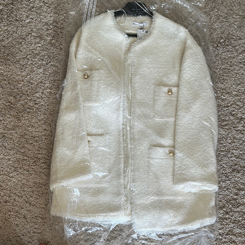 NWT Mango Cream Bouclé Collarless Blazer with Gold Buttons